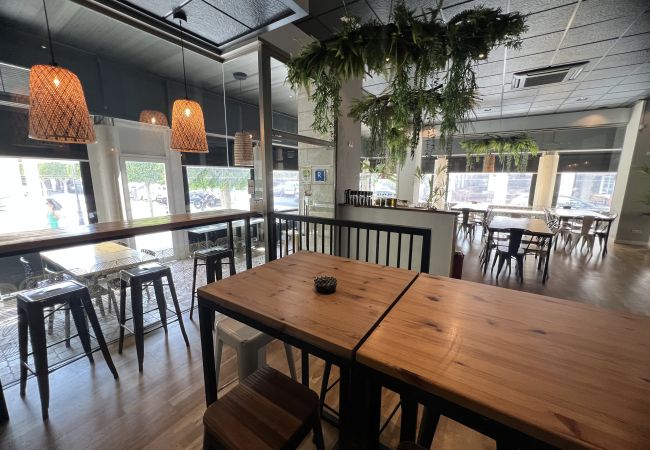 Local Commercial à Alcúdia -  restaurante en Pto. Alcudia (traspasado) Local Commercial à Alcúdia -  restaurante en Pto. Alcudia (traspasado)