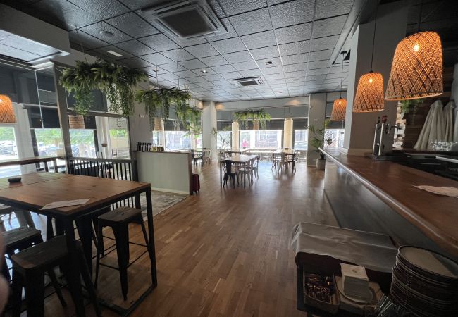 Local Commercial à Alcúdia -  restaurante en Pto. Alcudia (traspasado) Local Commercial à Alcúdia -  restaurante en Pto. Alcudia (traspasado)