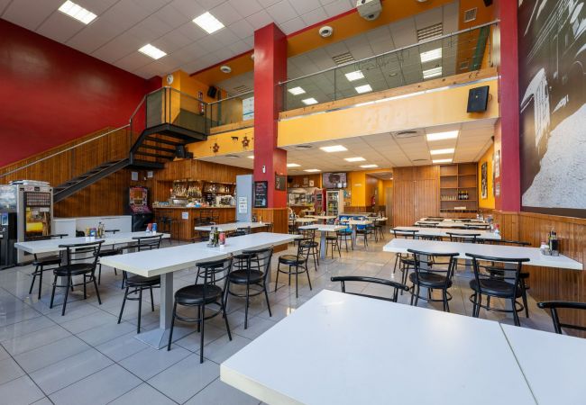 Local Commercial à Palma de Mallorca - Bar restaurante poligono son castelló (TRASPASO) Local Commercial à Palma de Mallorca - Bar restaurante poligono son castelló (TRASPASO)