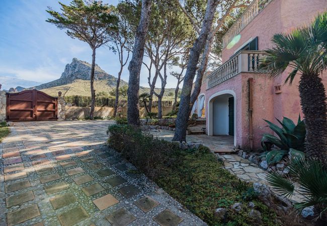 Villa en Cala Sant Vicenç - villa cala carbó Villa en Cala Sant Vicenç - villa cala carbó