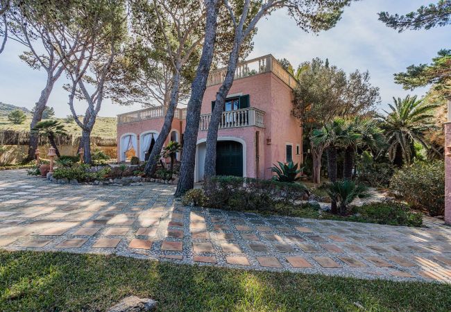 Villa en Cala Sant Vicenç - villa cala carbó Villa en Cala Sant Vicenç - villa cala carbó