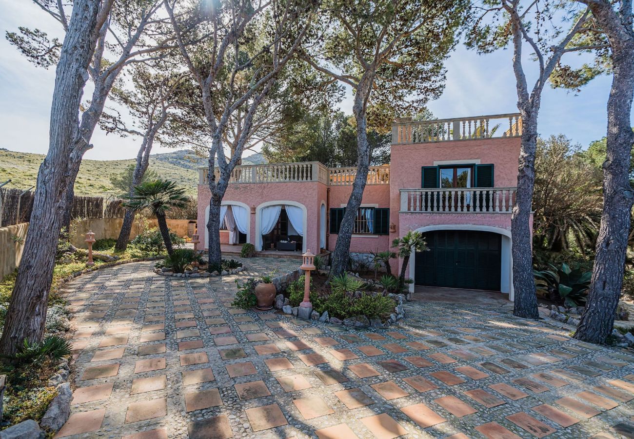 Villa en Cala Sant Vicenç - villa cala carbó Villa en Cala Sant Vicenç - villa cala carbó