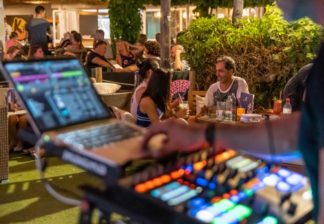 Local comercial en Playa de Muro - restaurante playa de muro en venta Local comercial en Playa de Muro - restaurante playa de muro en venta