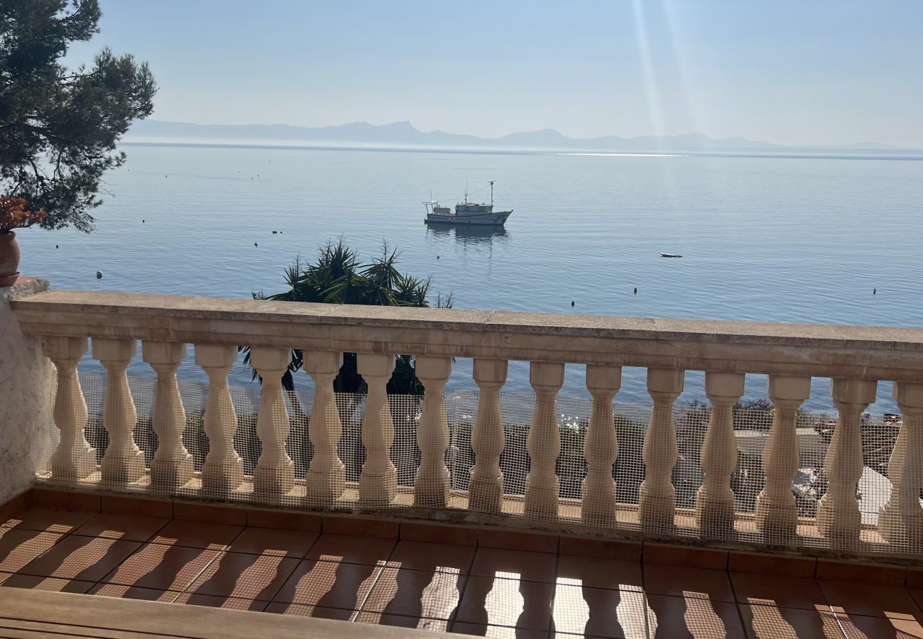 Chalet Adosado en Alcúdia - (VENDIDO) CHALET ADOSADO ALCANADA 1ªLINEA DEL MAR